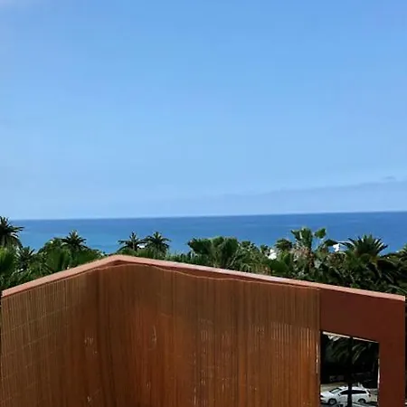 Playa Jardin 아파트
